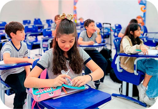 Aluna colégio Equipe Belém Pará em sua carteira